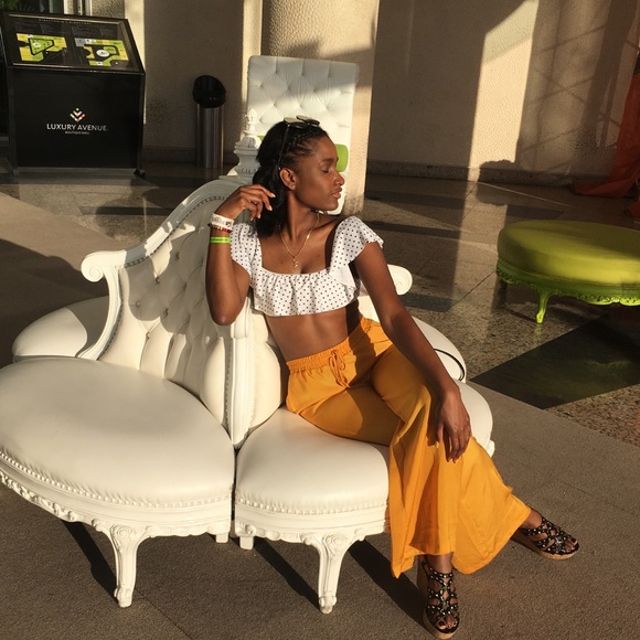 Meet your Posher, Shantal - Picture 1 of 1